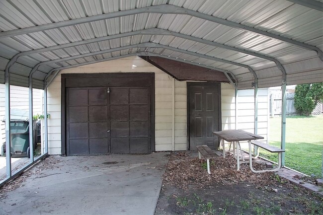 Photo - 2200 7th Ave