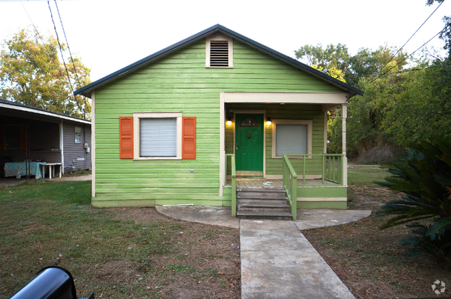 Building Photo - 1034 Pandora St Rental