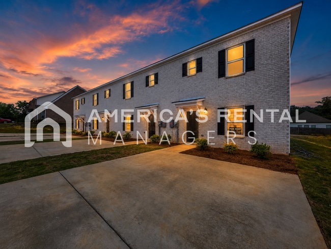99 Park Dr S