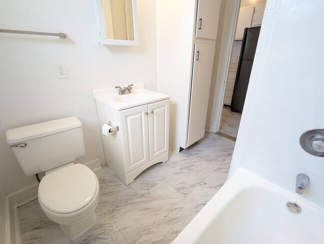 Photo - 2152-2154-2154 Geyer Ave Unidad 2154 - 2FL