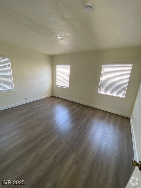 Building Photo - 1711 Santa Paula Dr Unit C Rental