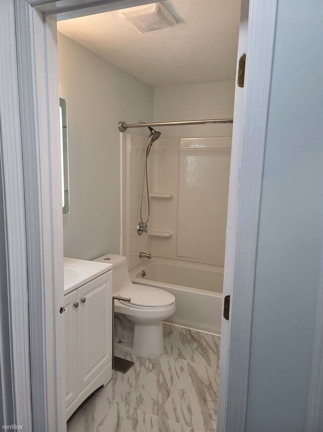 Photo - 2 br, 1 bath Condo - Twin Oaks Condominiums Unit 78