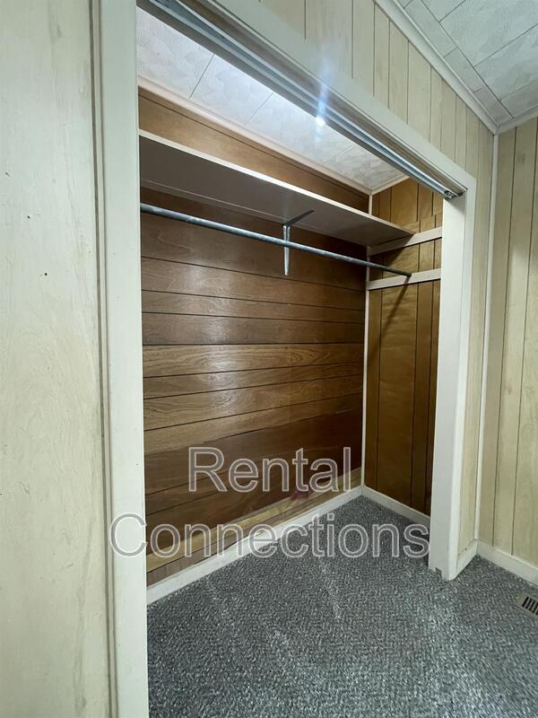 Photo - 402 S Bentley St