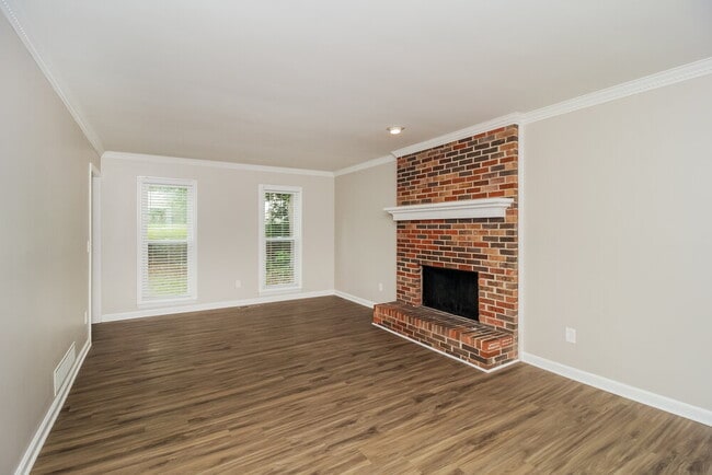 1551 Brookcliff Cir