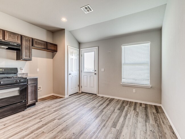 Photo - Cute home in Mustang schools + 3 bedrooms + 2 bathrooms