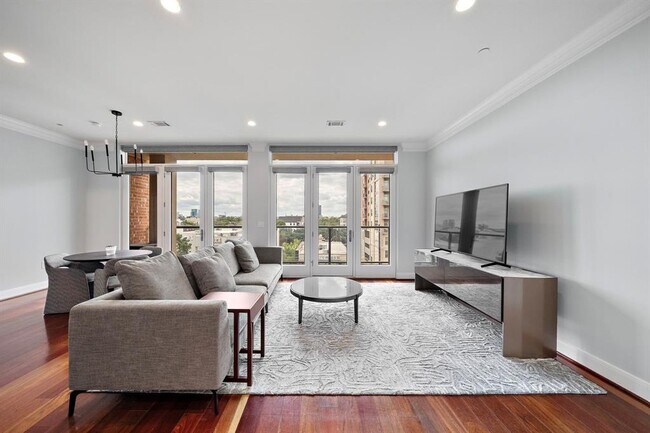 Photo - 1419 Montrose Blvd Unit 401