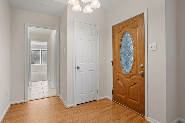 Photo - 101 Stoneham Dr