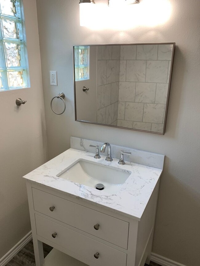 Photo - 4118 S Ong St