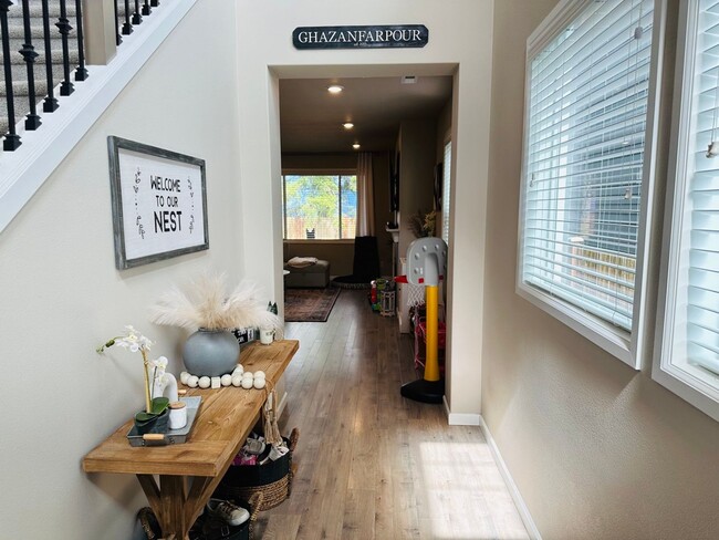 Photo - Spacious 4 bed 2.5 bath house in Cascade-Fairwood AC