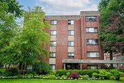 320 Hammond Pond Parkway