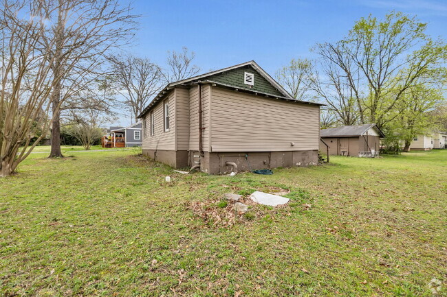 Building Photo - Cozy 2-Bed Home in East Brainerd – Quiet S...