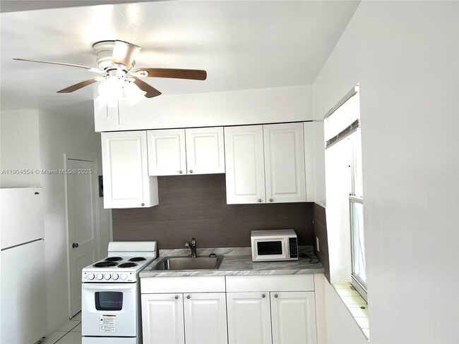 Photo - 1931 Jefferson St Unit E