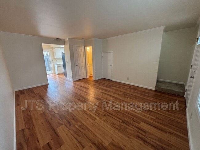 Photo - 2515 Merrychase Dr