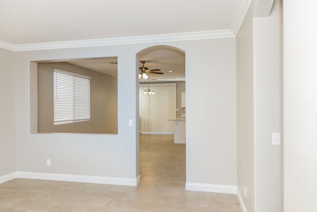 Photo - 486 Kirkstone Way