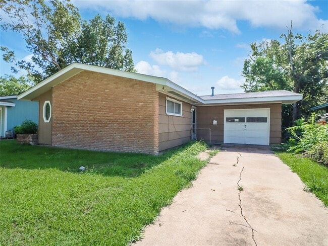 Photo - 205 Highland Dr Casa