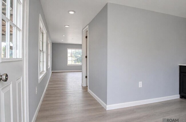 Photo - 4809A LONGFELLOW DR