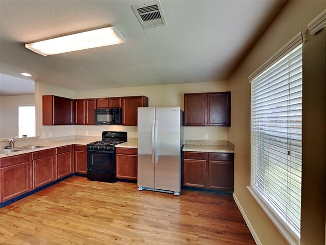 Photo - 3930 Hawthorn Glen Ct