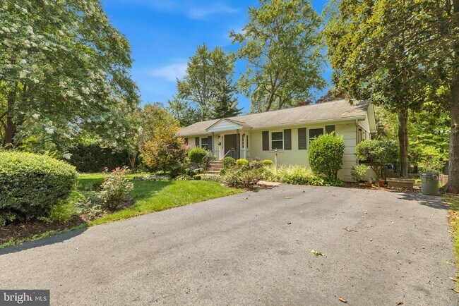 Photo - 4314 Argonne Dr