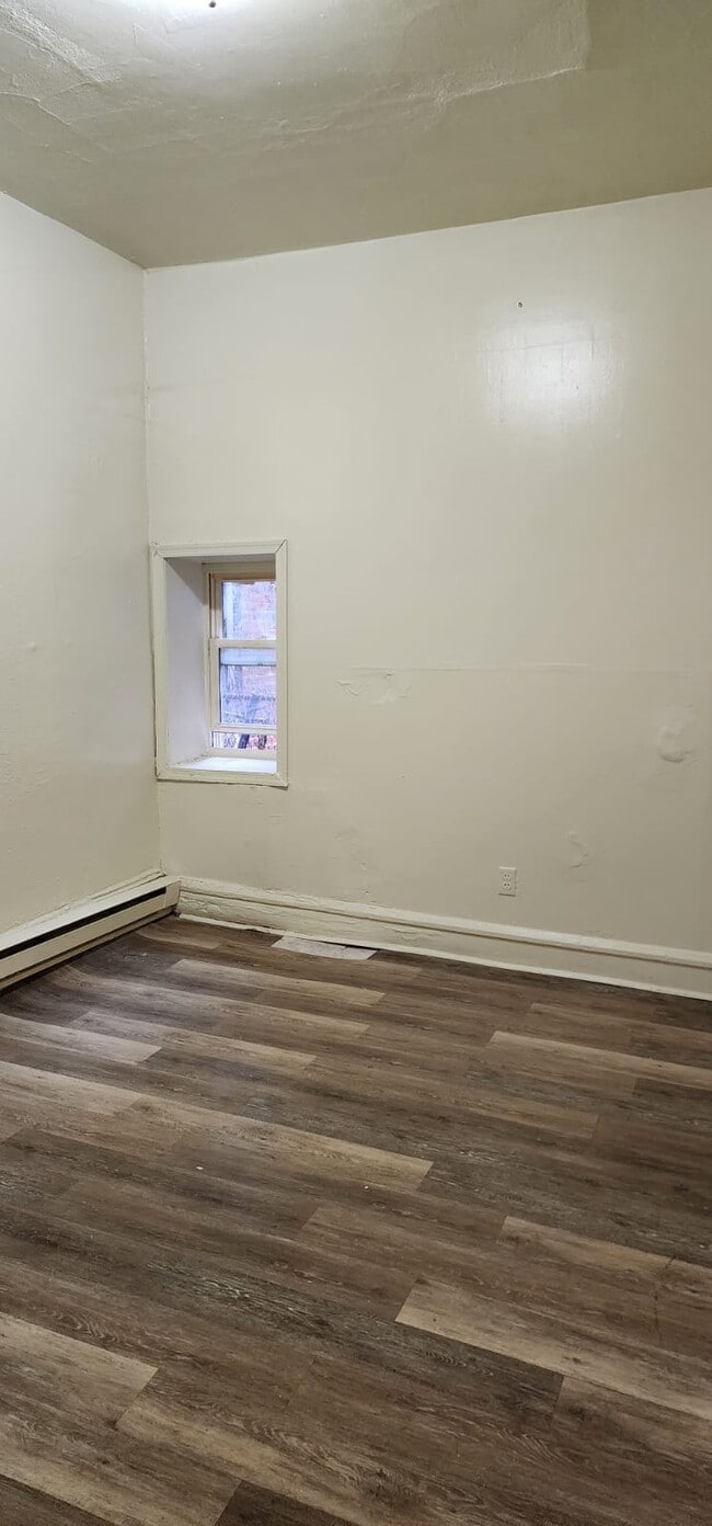 Photo - 26 N Saint Bernard St