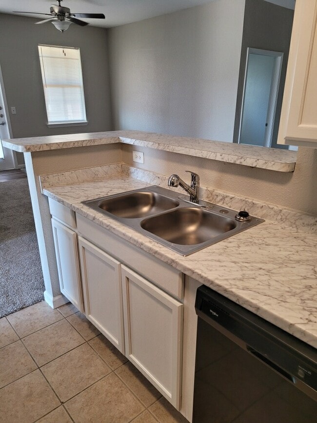 Photo - Estrada South