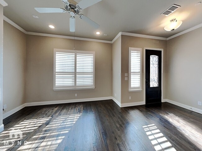Photo - 2805 Lindale Dr