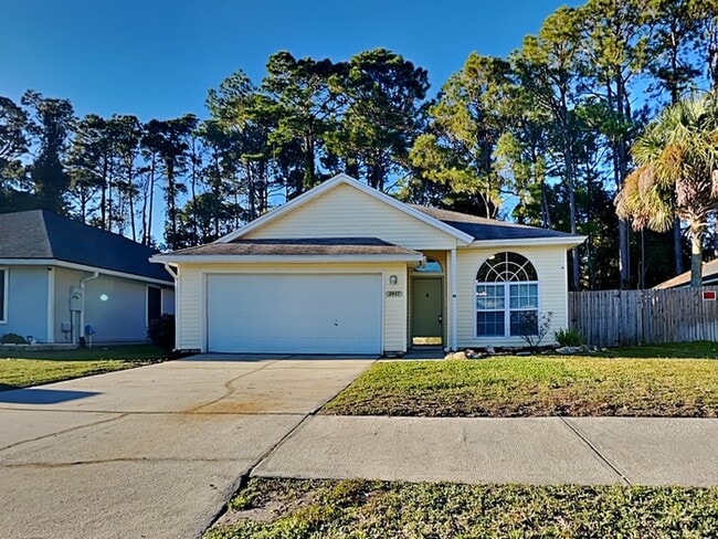 Building Photo - 3447 Brahma Bull Cir N