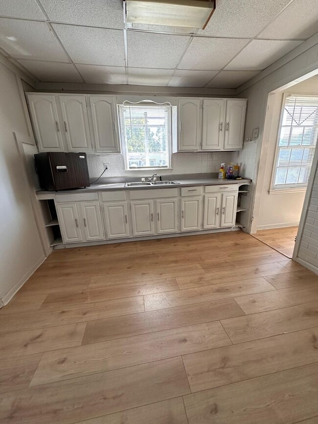 Photo - 3332 Norton Ave