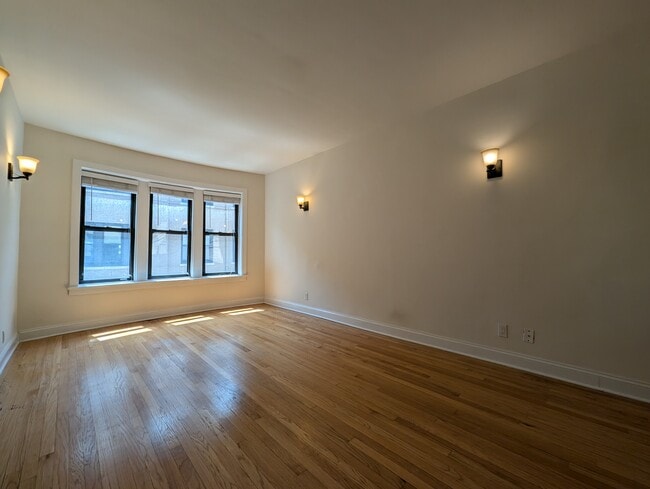 Photo - 4036 N Ashland Ave Unit 40-3W