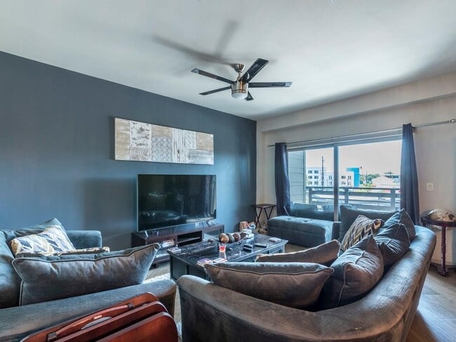 Building Photo - 3600 S Lamar Blvd Unit 306