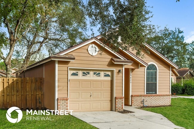 Photo - 9845 Paddlewheel Dr W