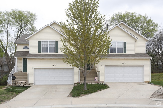 Mullin Rentals-Duplexes