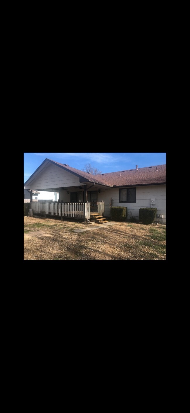 Photo - 1449 N Judith St