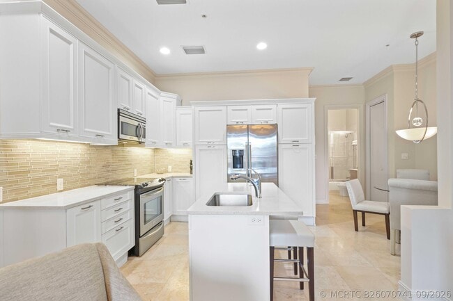 Photo - 150 NE 6th Ave