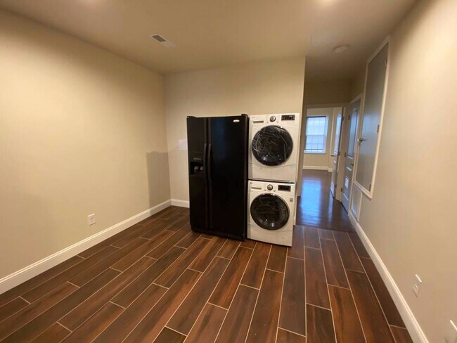 Photo - 826 Reed St Unit 2