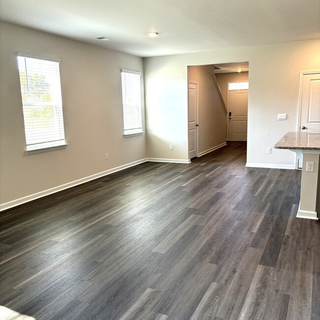 Photo - 100 Kelsey Ct