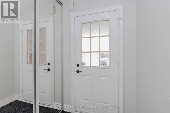 Photo - 5844 Gant Crescent