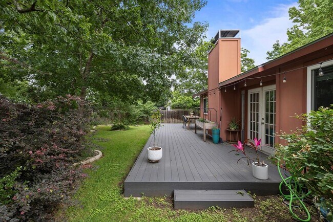 Photo - 8914 Sparkling Creek Dr