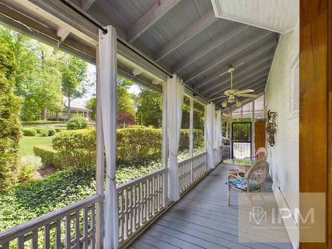 Photo - Spacious 5 Bedroom, 2.5 Bath Near The Avenues!