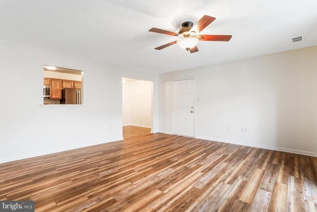 Photo - 145 Hailey Ln Unidad F-11