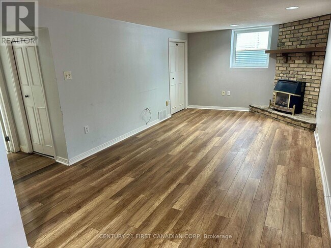 Photo - 139 Britannia Ave