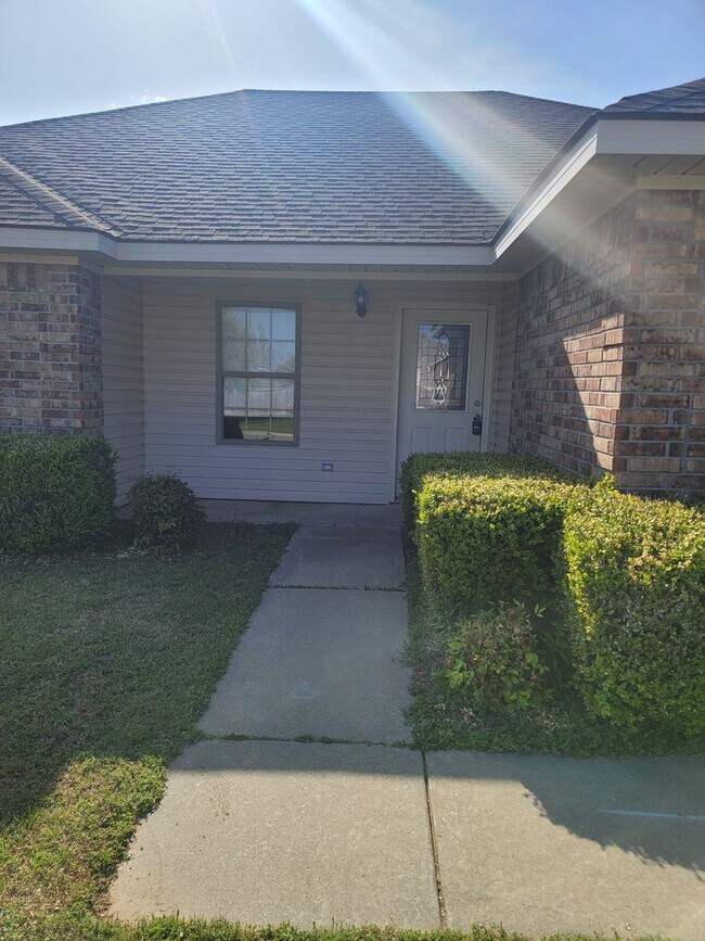 Beautiful Home for Rent in Alma ***MOVE Rental House Rental in