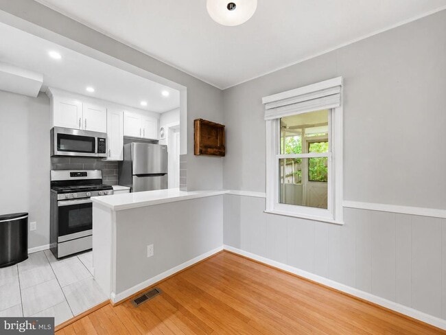 5935 Williamsburg Rd