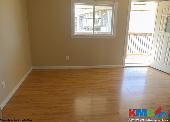 Photo - 215 W Marengo Rd Unit 2