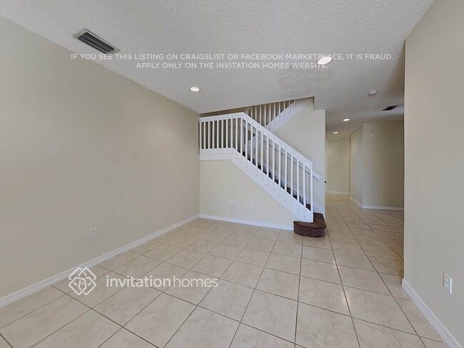 Photo - 518 NE 35th Ave