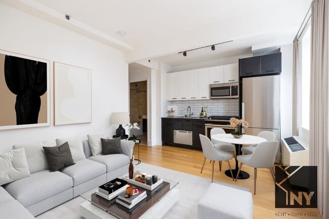 3 Hanover Square Unit 4P