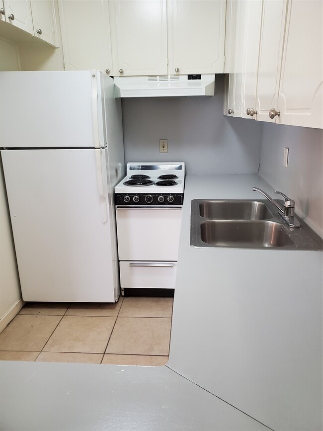 3400 Timmons Ln Unit 29