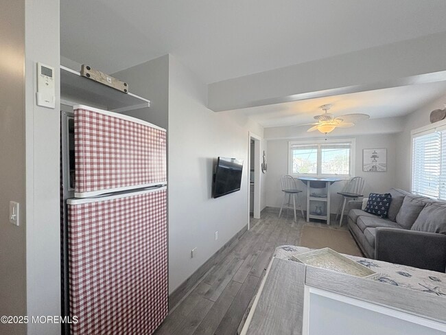 Photo - 1203 Walter Blvd