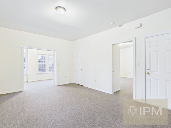 Building Photo - 595 Madison Ave Unit 595 Madison Ave Apt 2
