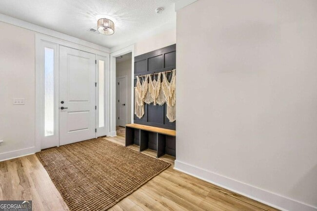 Photo - 100 Carrington Way
