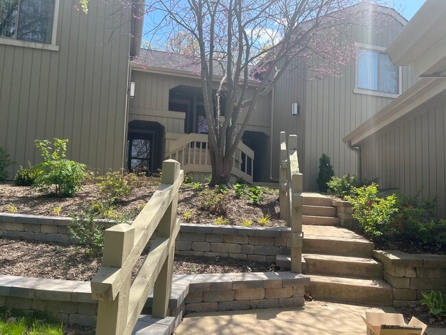 Photo - 275 Hickory Ln Unit D
